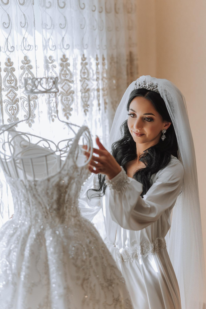 Caftan femme moderne vert émeraude à manches longues Caftan femme moderne vert émeraude à manches longues